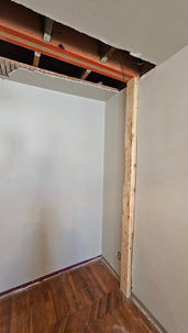 Appui de poutre structurale encastrée avant finition à Lachine
