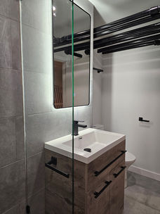Salle de bain et sous-sol après les travaux à Westmount