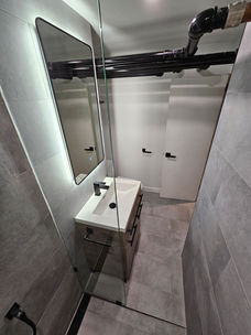 Salle de bain et sous-sol après les travaux à Westmount