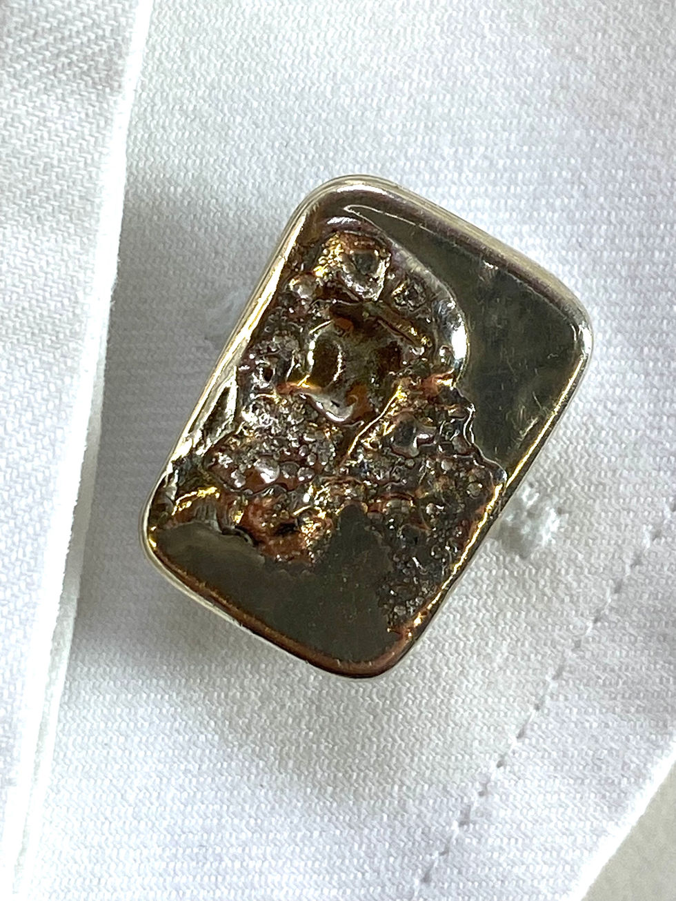 Reticulated gold & silver cufflinks. Silversmith David Salariya, silver maker,
hand-crafted silver, bespoke silver items, silver artisan, silver workshop.