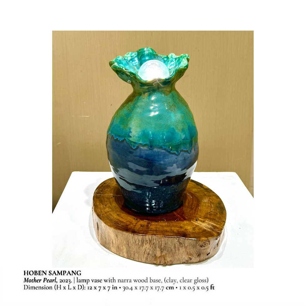 Thumbnail: Lamp Vase: Mother Pearl