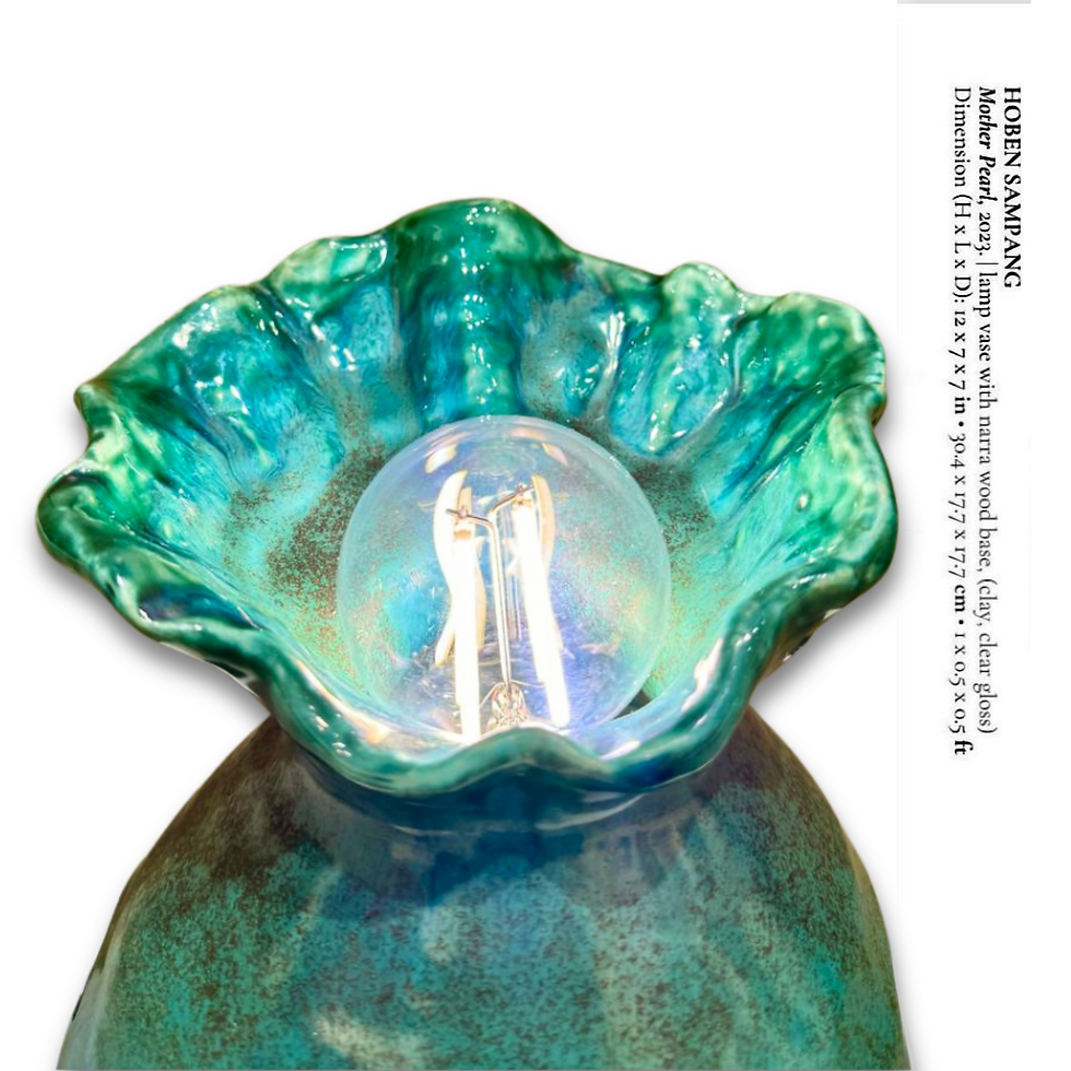 Thumbnail: Lamp Vase: Mother Pearl