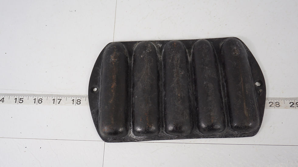 Thumbnail: Cast Iron Corn Or Wheat Stick Pan