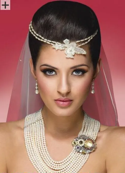 Stani Bridal Makeup Artist In London Saubhaya Makeup