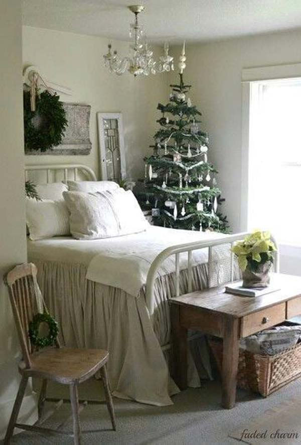 bedroom Christmas evergreens tree wreath