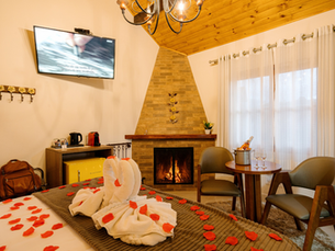 Hotel romântico em Monte Verde com chalé aconchegante e vista para as montanhas