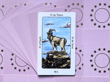 Tarot Sagrado dos Orixás: Quatro de Terra - Significado e interpretação da carta - Oráculos Web