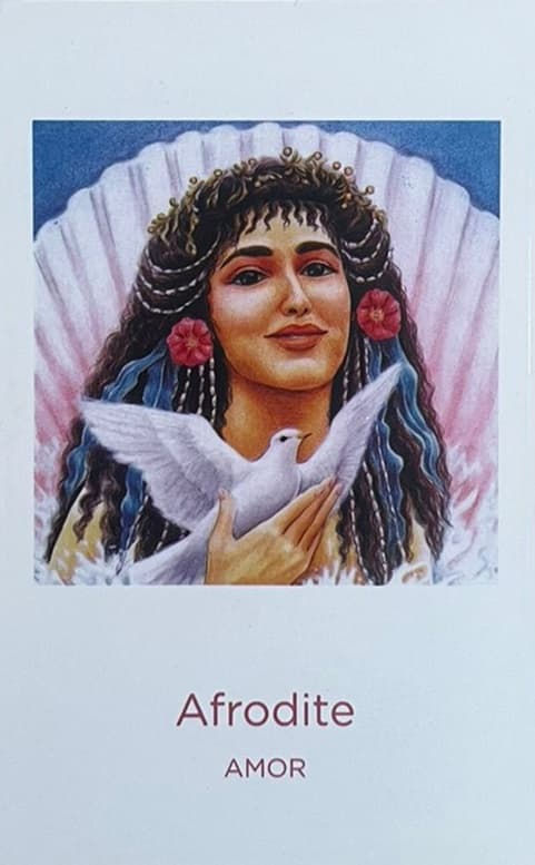 Carta de tarot da Afrodite que mostra a imagem de uma mulher com uma pomba branca na mão e cabelos pretos