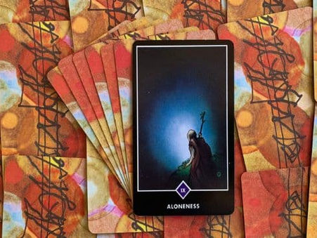 Tarot Zen Osho - Solitude (O Eremita): Significado e interpretação da carta - Oráculos Web