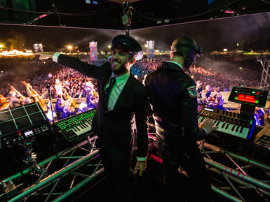 Riva Starr y Flight Facilities nos traen "Know You Love Me", un abrillantador del amor en la pista de baile