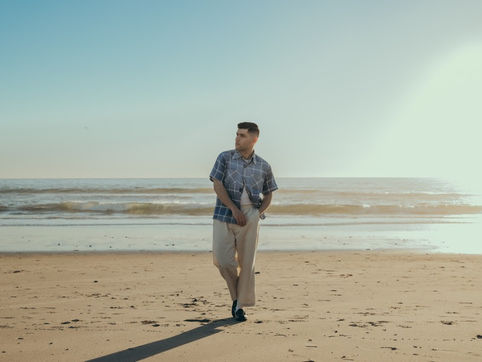 Aaron Frazer sumó a Cancamusa a su nuevo sencillo “Dime”