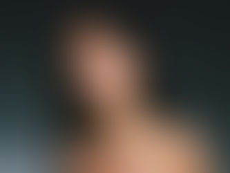 Erika de Casier se sumó a Nick León para el sencillo “Bikini”