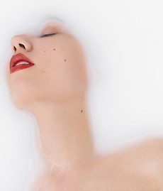 visage-femme-bain