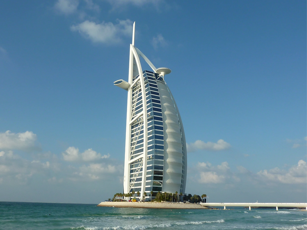 Hotel-luxuoso-Burj-Al-Arab-em-Dubai