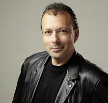 13197687_XXL.jpg