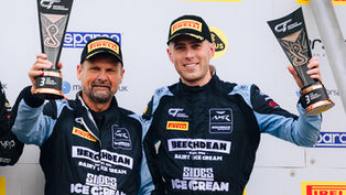 Beechdean Motorsport on British GT podium for Andrew Howard’s final race!