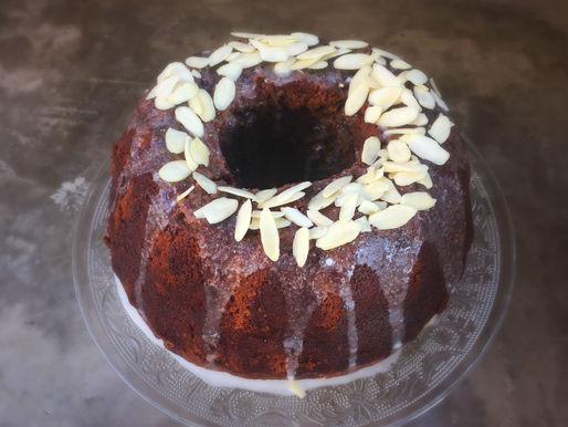 Queque de Peras, Almendras, Chocolate y Cardamomo