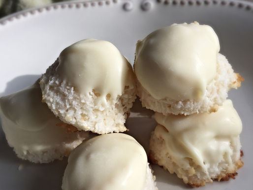 Cocadas Fáciles con un Toque de Chocolate Blanco