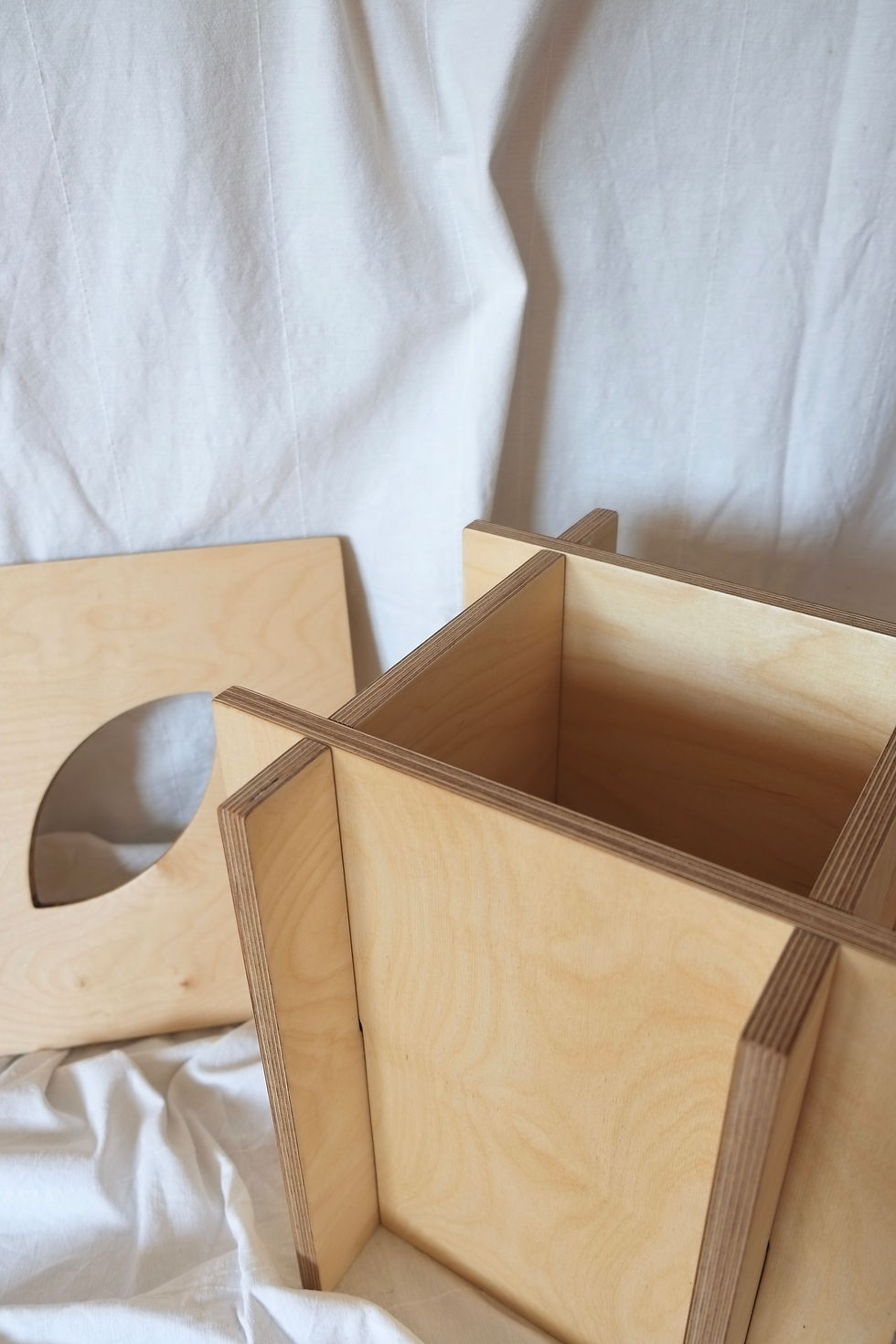 Miniaturbild: YONI STEAMING CHAIR & MEDITATIONSTISCH
