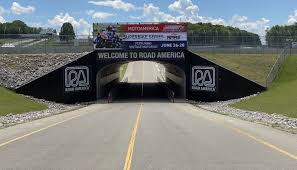 ROAD AMERICA: 8+7-Hour
