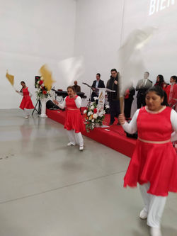 70703762_1955697937908008_82939218167123