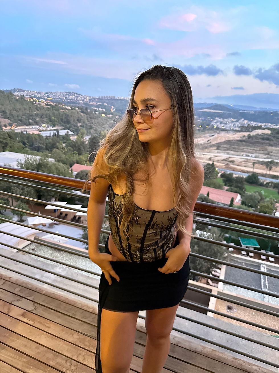 תמונה ממוזערת: שמלת מחוך תחרה