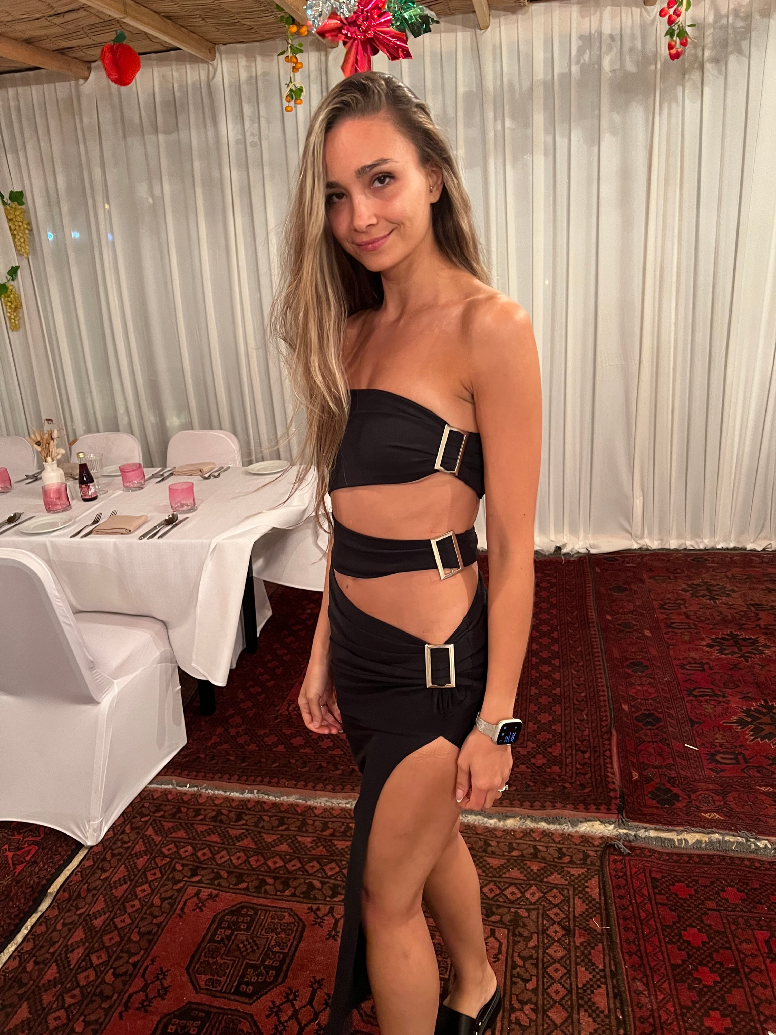 שמלת ערב פתחים בצד