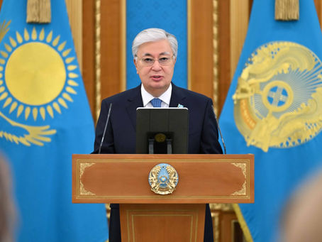 Президент мұғалімдерді кәсіби мерекесімен құттықтады