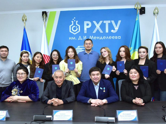 Тараз қаласында РХТУ мен Дулати университетінің бірлескен бағдарламасы бойынша алғашқы қос дипломдар табысталды