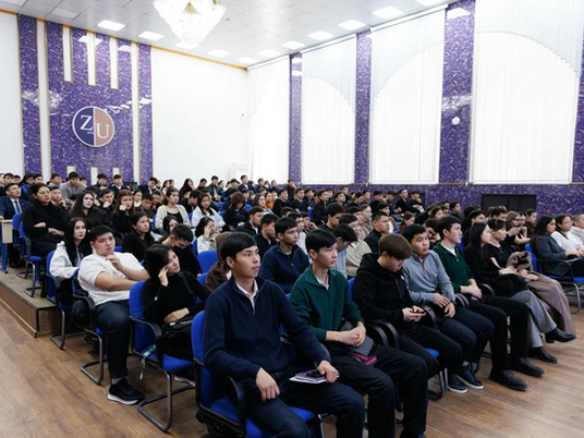 Құқық және тәжірибе: Жетісу университеті студенттерінің онлайн сотқа қатысуы