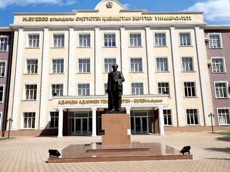 10 грантов для поступления в ЮКИУ им. М. Ауэзова выделил ОФ «Қазақстан халқына»