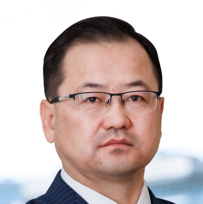 Writer: Ермек Бөрібаев, І. Жансүгіров атындағы Жетісу университетінің басқарма төрағасы – ректоры