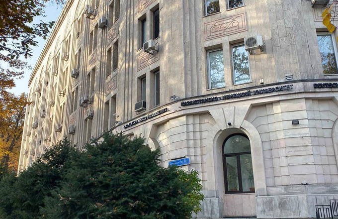 КНУ приглашает на конкурс ораторского мастерства по казахскому языку