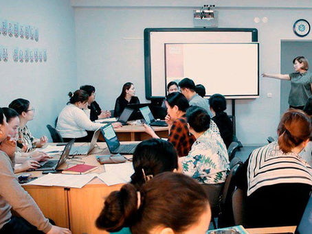«Өрлеу»: Қазақстанда 28 мыңнан астам педагог біліктілікті арттыру курстарынан тегін өтті