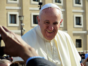 Papa Francesco: "Gesù e Buddha: entrambi costruttori di pace e non violenza."