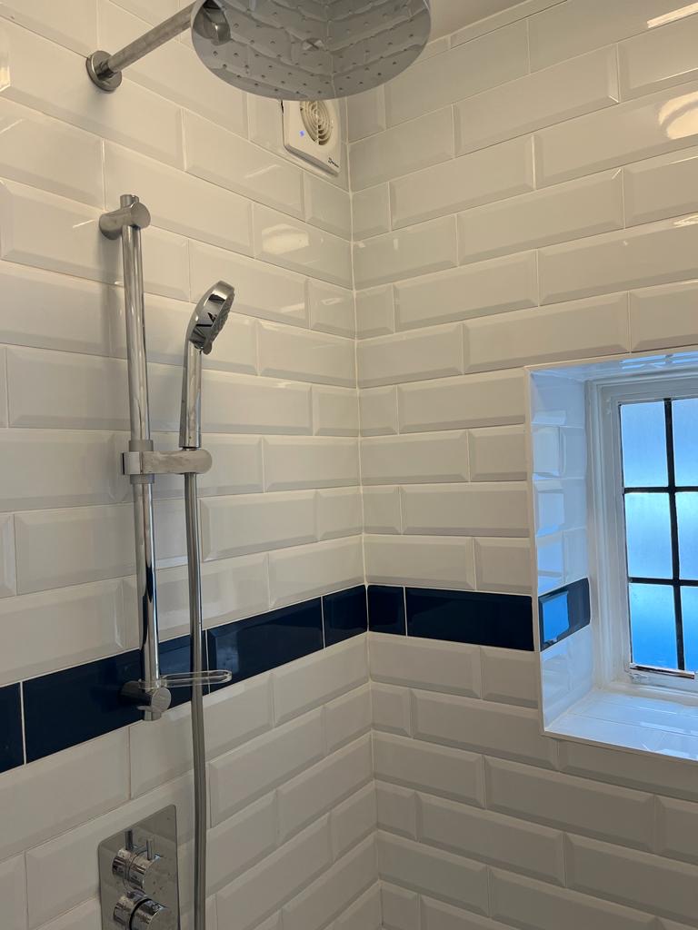 Cannonsfield porch and shower room photo 4