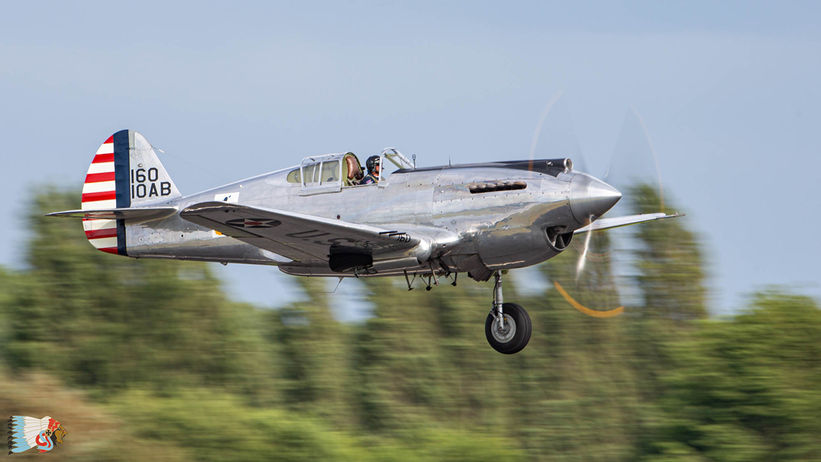 landing gear up after take-off in the Curtiss Wright P-40C