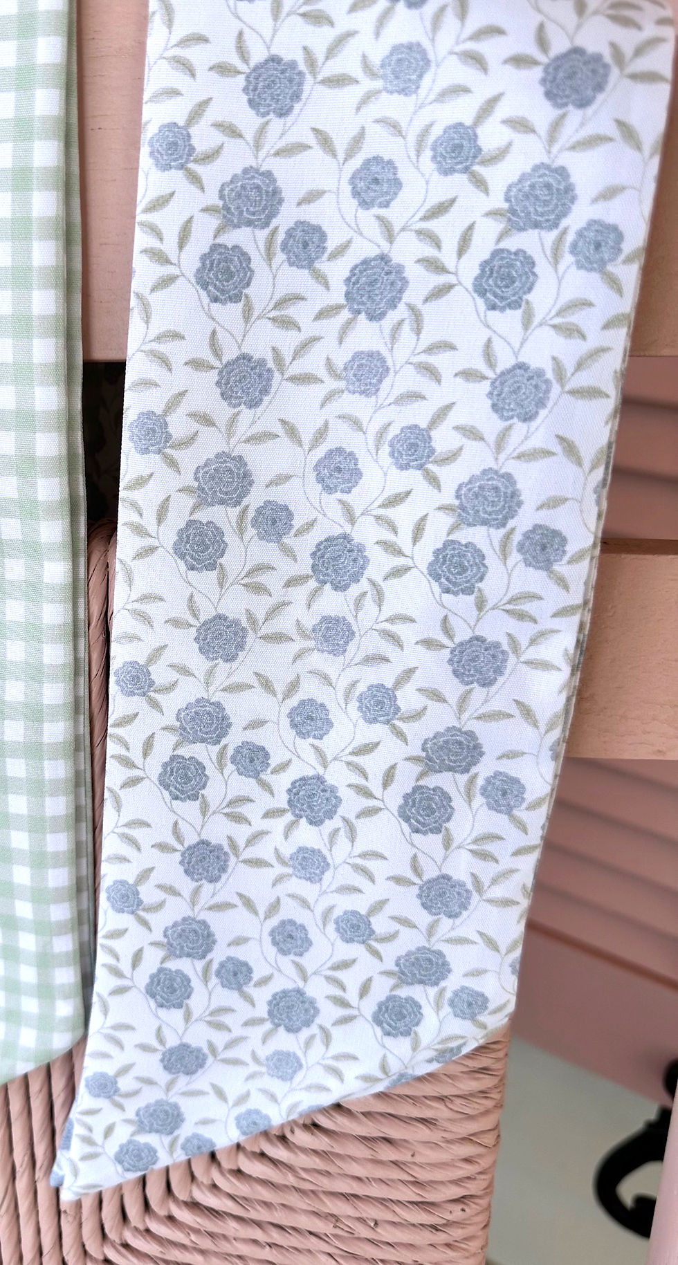 Thumbnail: Wreath Sashes