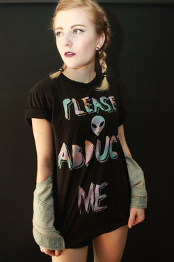 Teen Hearts - PLEASE ABDUCT ME