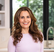 PamelaSalzmanHeadshot2.jpg