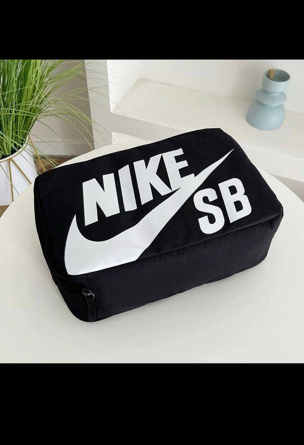 Thumbnail: Nike shoe bag 