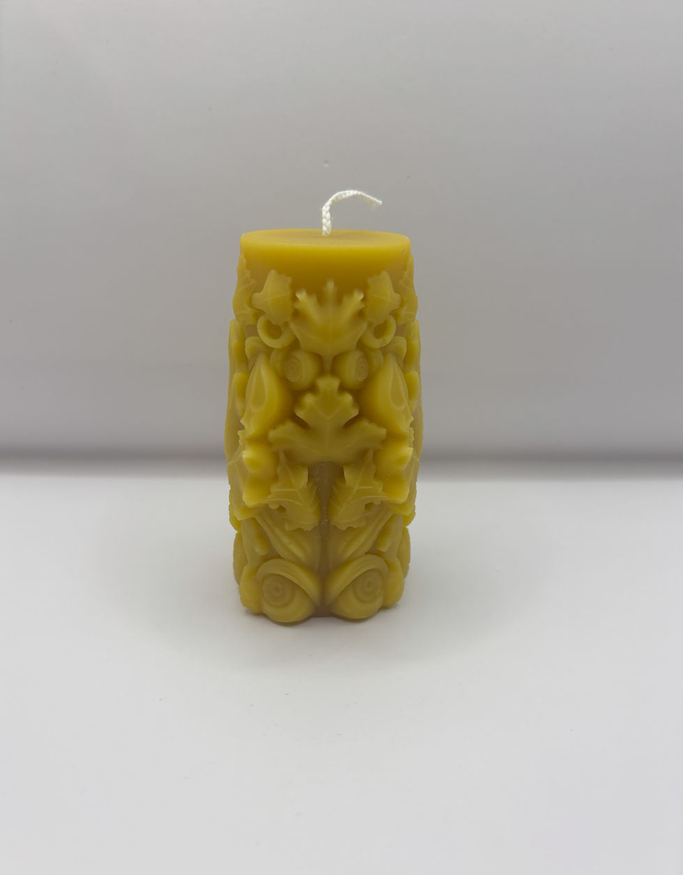 Thumbnail: Leaf Candle