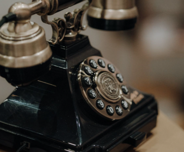 Eventdekoration & Dekorationsservice wie Tischläufer, Servietten, Besteck und Tischdeko Oberfranken. Hochzeiten, Firmenfeiern ,geburstage und Partys In Berry Blush & Mocca Mouse Hier unser Audio Gästebook