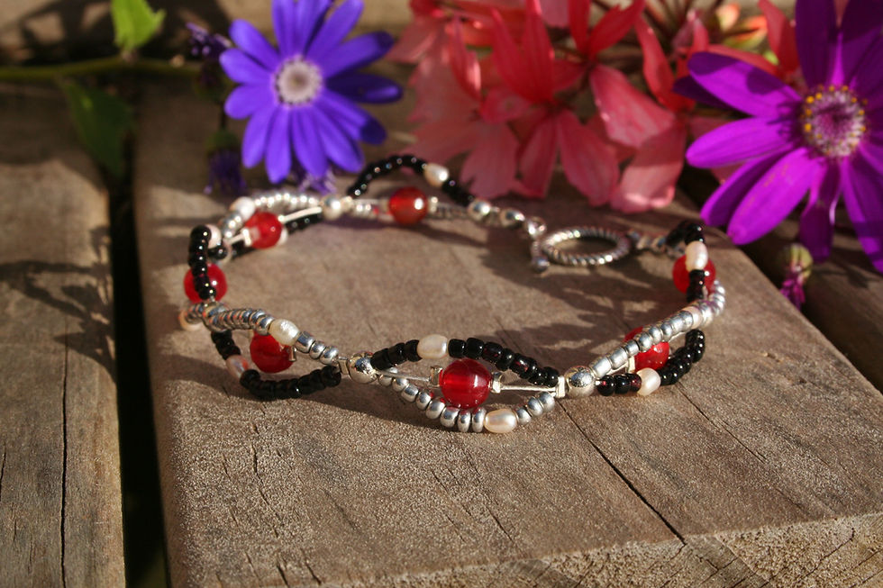 Thumbnail: Faceted Red Agate & Baroque Freshwater Pearl Woven Bracelet