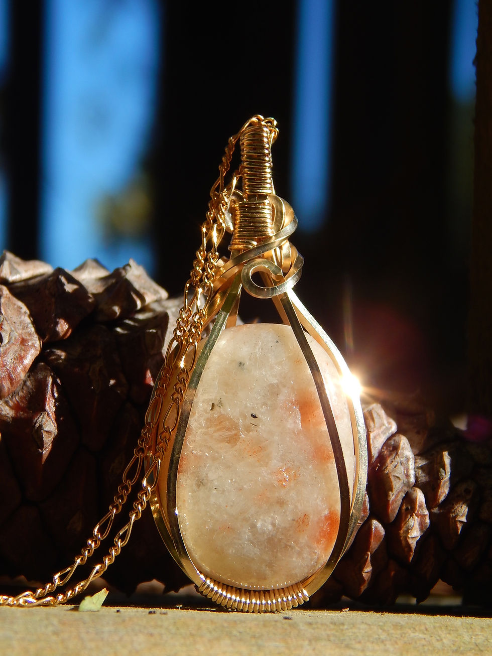 Thumbnail: Sunstone in 12k Gold