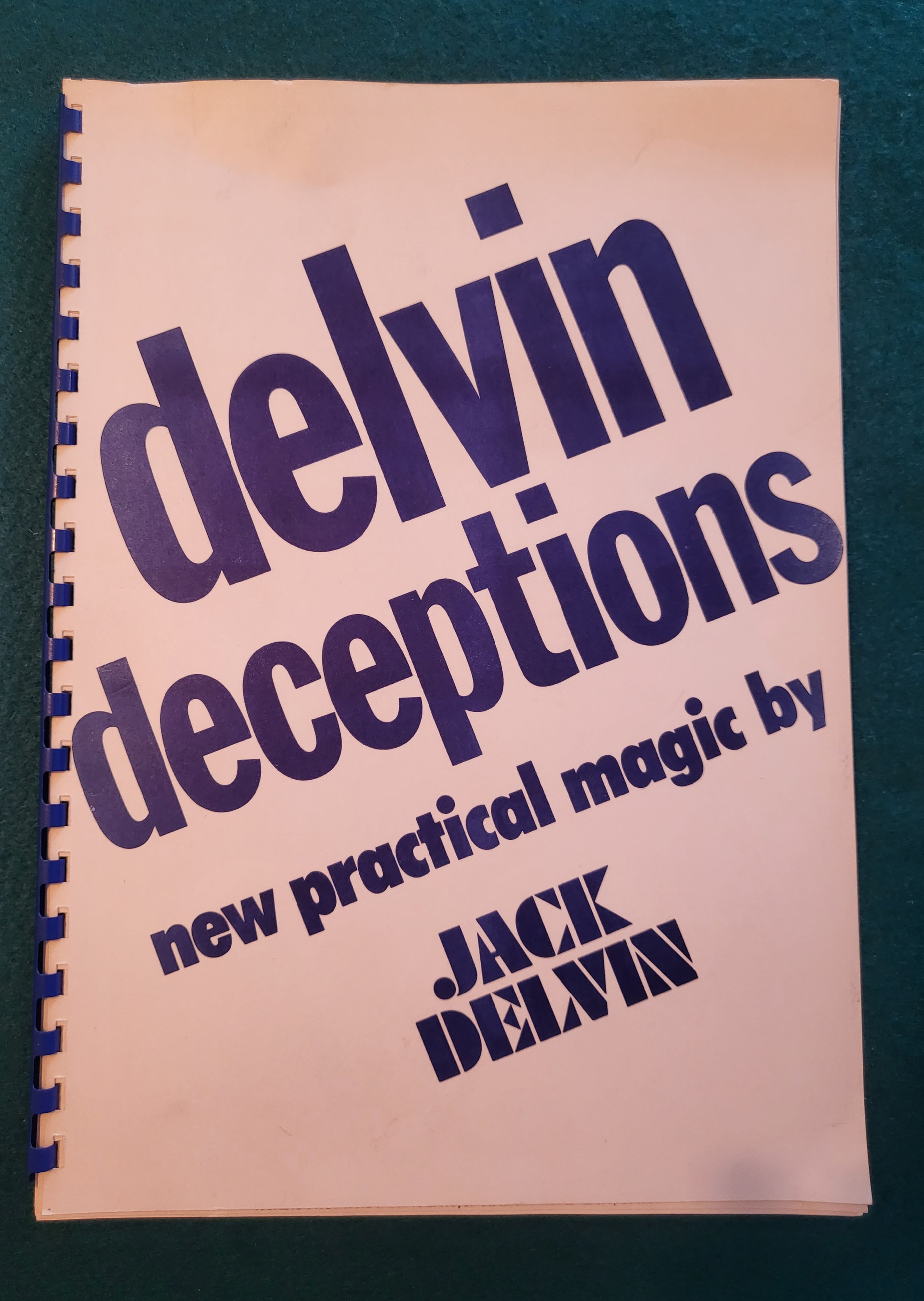 Delvin Deceptions new and practical magic - Jack Devlin 