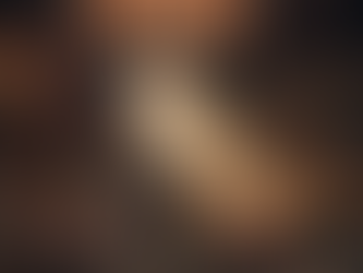 Immersion au cœur d'un souk marocain traditionnel, où se mêlent couleurs éclatantes, artisanat authentique et l'animation vibrante des marchés chargés d'histoire et de culture