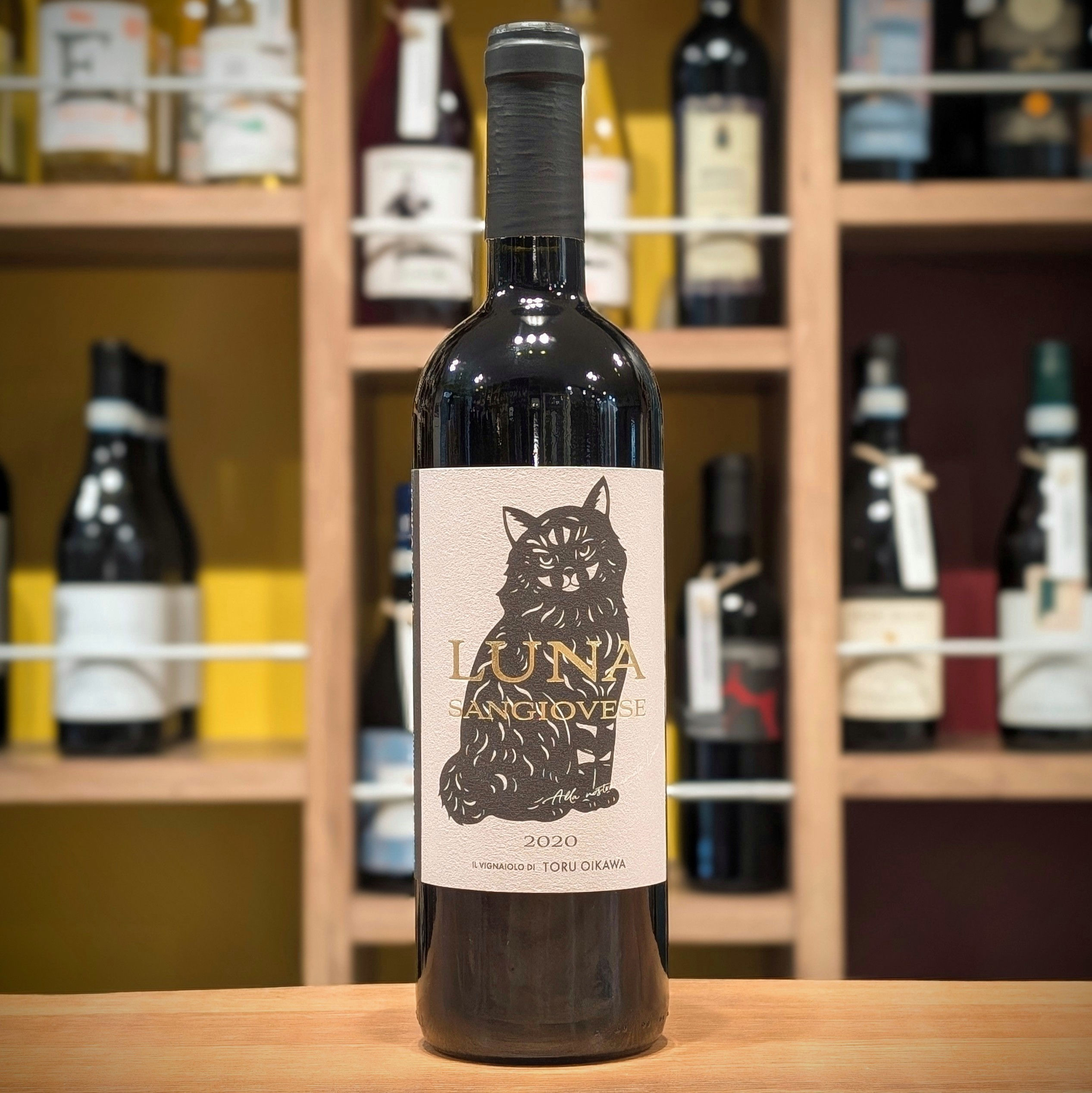 トスカーナ IGT サンジョヴェーゼ “ルーナ” / イル ヴィニャイオーロ ディ トオル オイカワ 【タイプ】赤ワイン 【ブドウ品種】サンジョヴェーゼ100% 【ヴィンテージ】2020年 【産地】イタリア・トスカーナ州