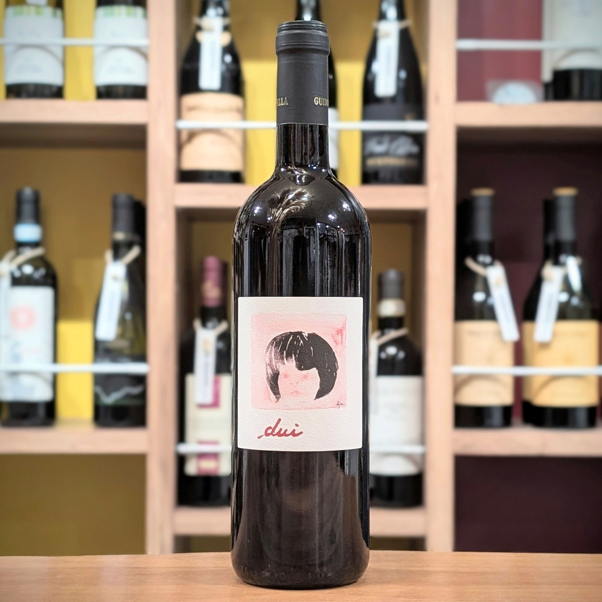 イタリア ピエモンテ グイド リヴェッラ ヴィーノ ロッソ ドゥイ 750ml。ガヤ元最高醸造責任者がネッビオーロとバルベーラの2年をブレンド、複雑味広がる上質でエレガントな赤ワイン画像