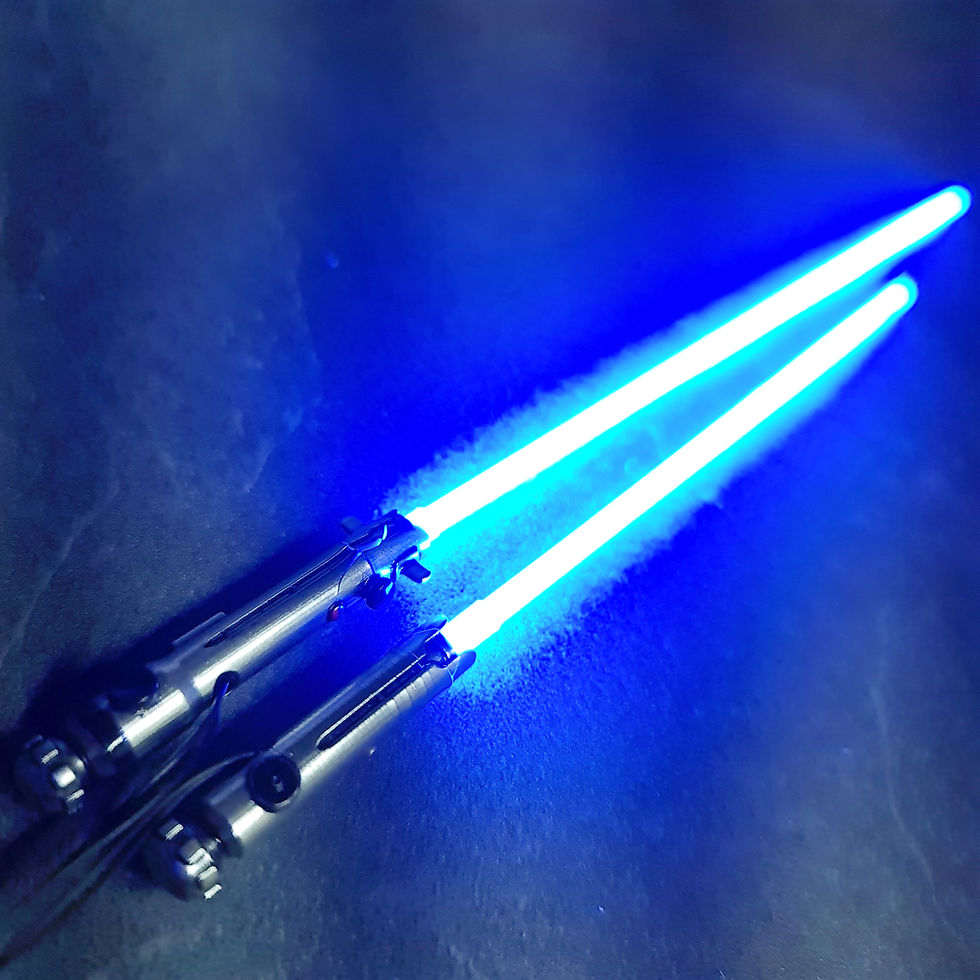 Miniature : NEOLED Ahsoka Tano Clone Wars double sabres laser bleu USB 1/6